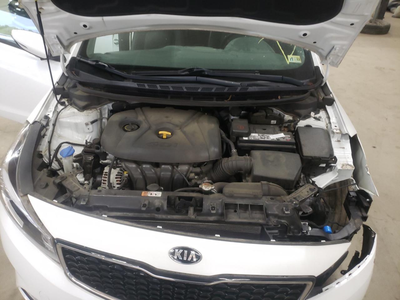 Photo 7 from auction – 2017 KIA FORTE EX with VIN KNAFX5A81H5727098