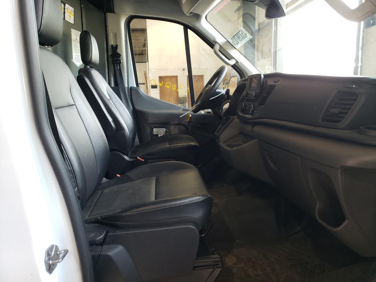 Photo 5 from auction – 2021 FORD TRANSIT T- with VIN 1FTBR1X87MKA24595