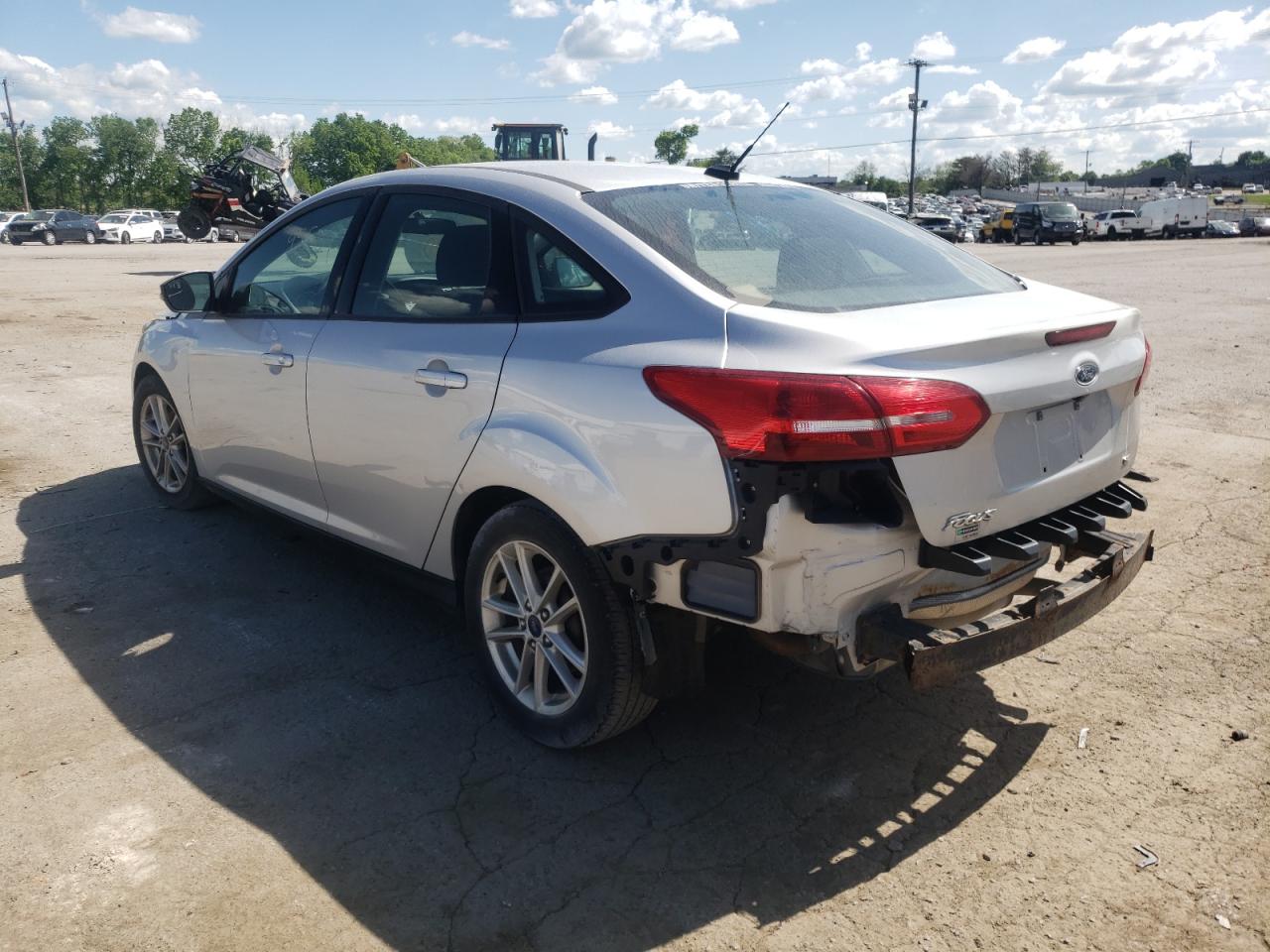Photo 3 from auction – 2016 FORD FOCUS SE with VIN 1FADP3F29GL364374