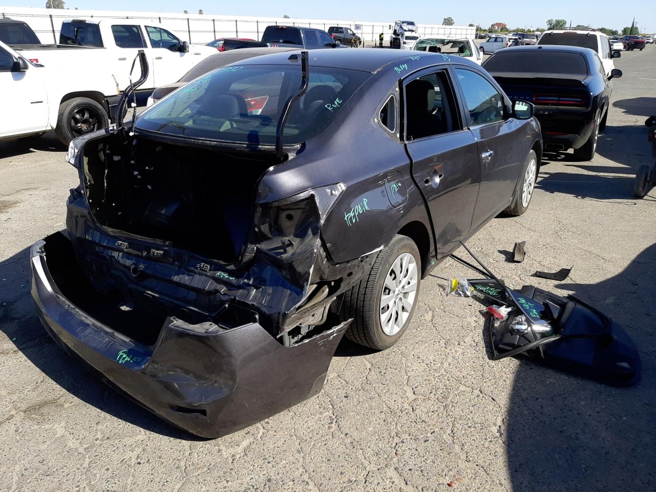 Photo 4 from auction – 2015 NISSAN SENTRA S with VIN 3N1AB7AP0FL693217