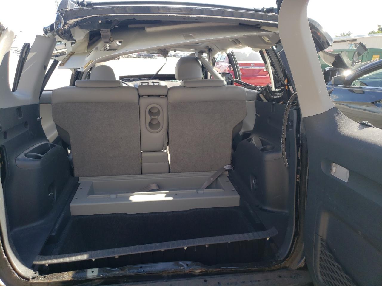 Photo 9 from auction – 2008 TOYOTA RAV4 LIMIT with VIN JTMBK31V886040320