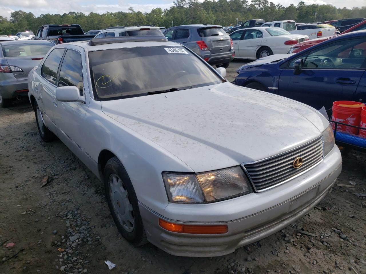 LEXUS LS400 1997 with VIN JT8BH28F5V0089933 - Photo from auction