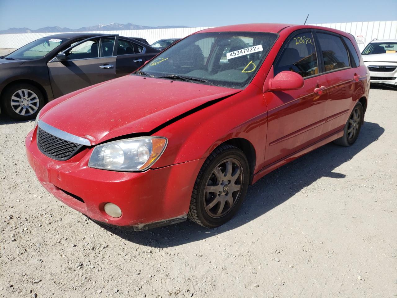 Photo 2 from auction – 2005 KIA SPECTRA5 with VIN KNAFE162855075515