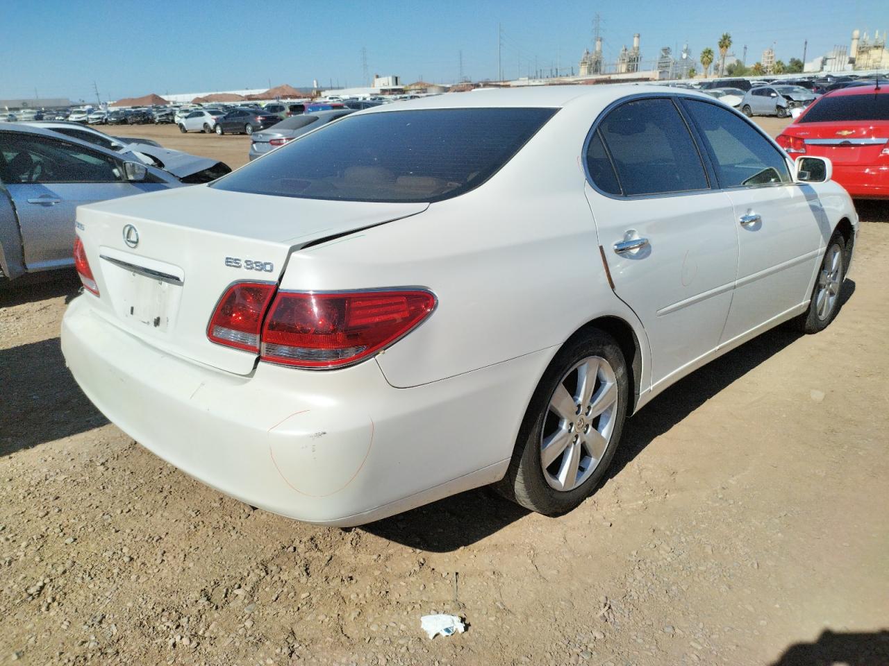 Photo 4 from auction – 2005 LEXUS ES 330 with VIN JTHBA30G455135592