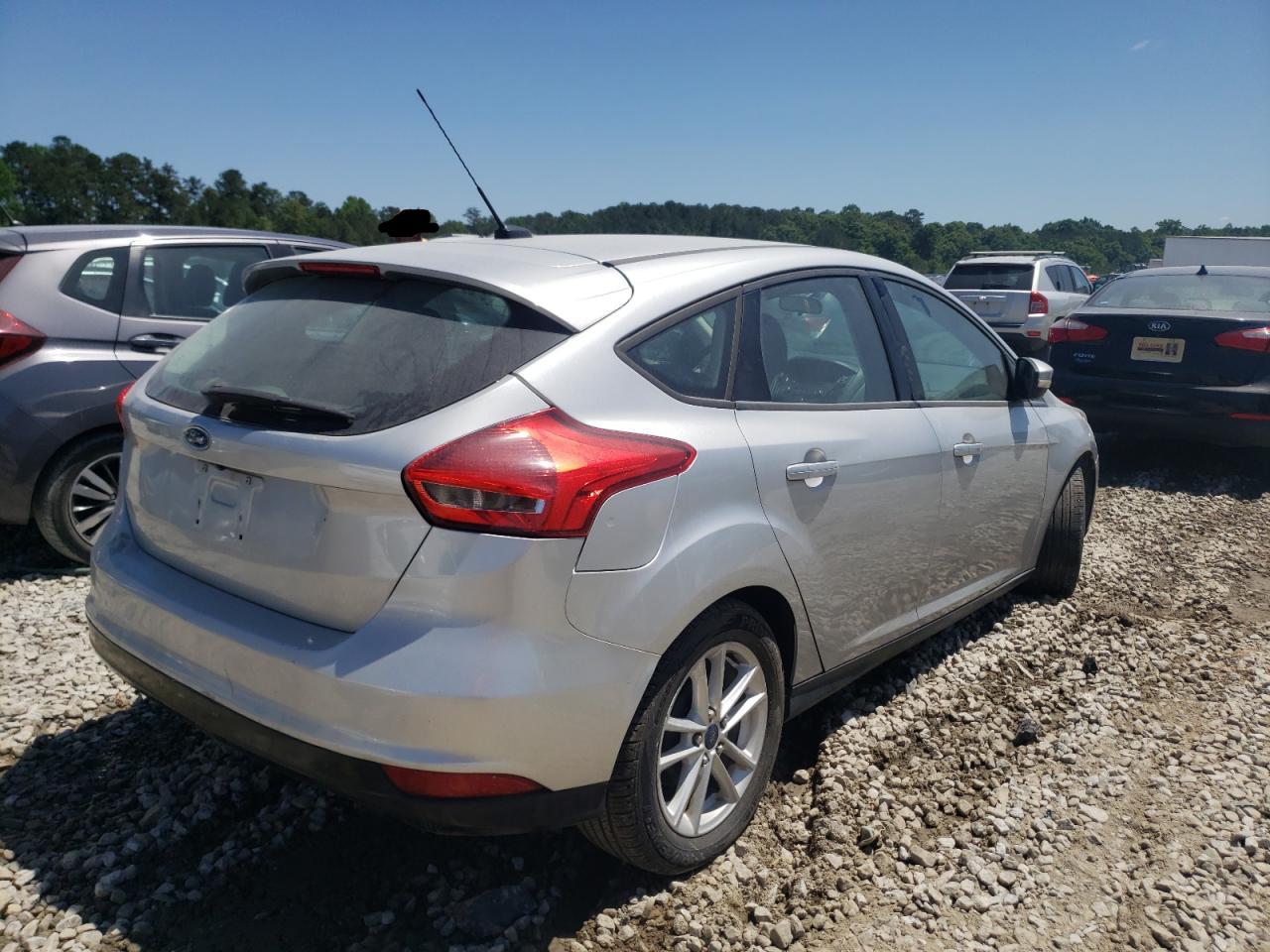 Photo 4 from auction – 2015 FORD FOCUS SE with VIN 1FADP3K26FL301270