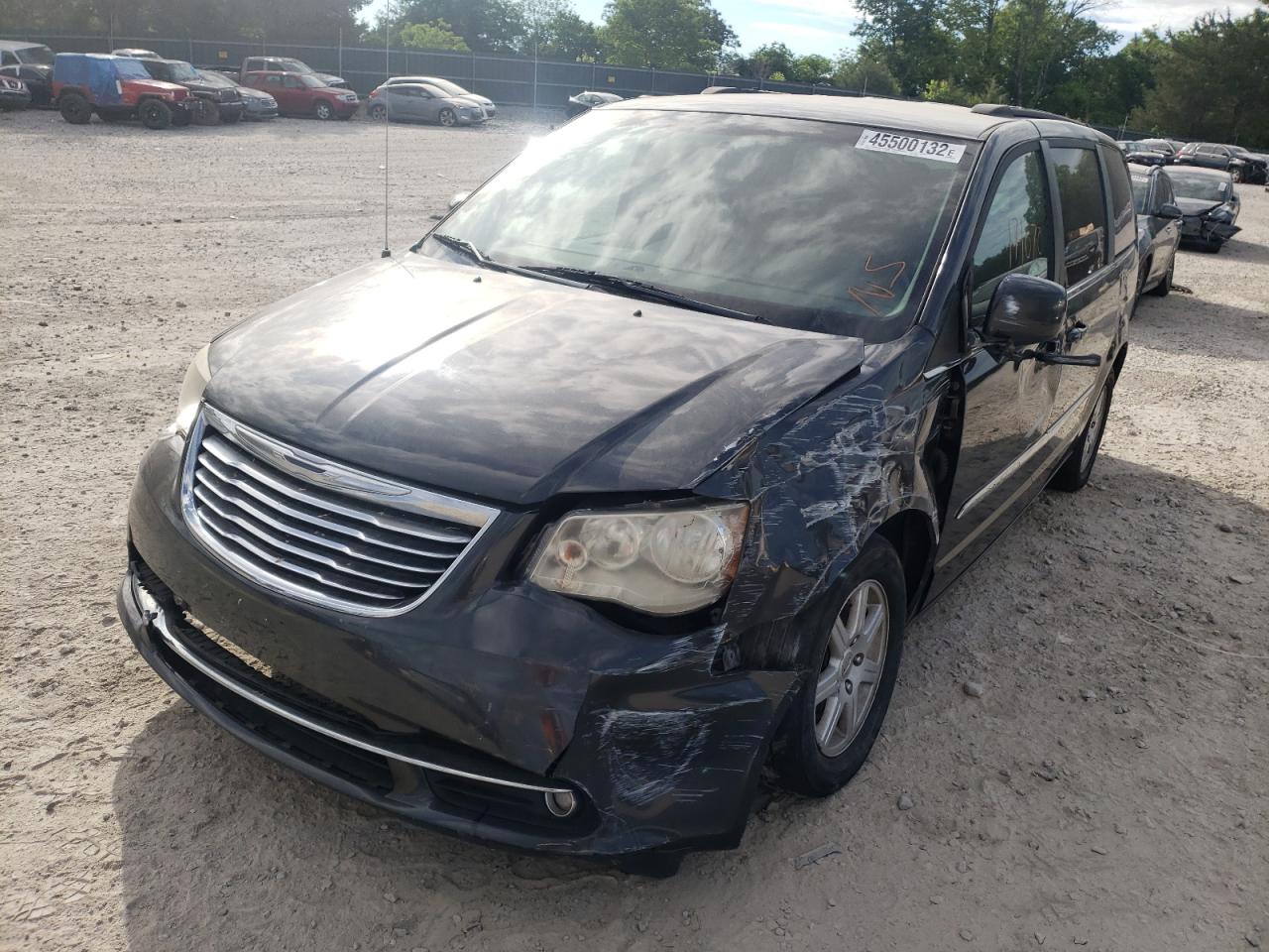 Photo 2 from auction – 2012 CHRYSLER TOWN & COU with VIN 2C4RC1BG0CR169024