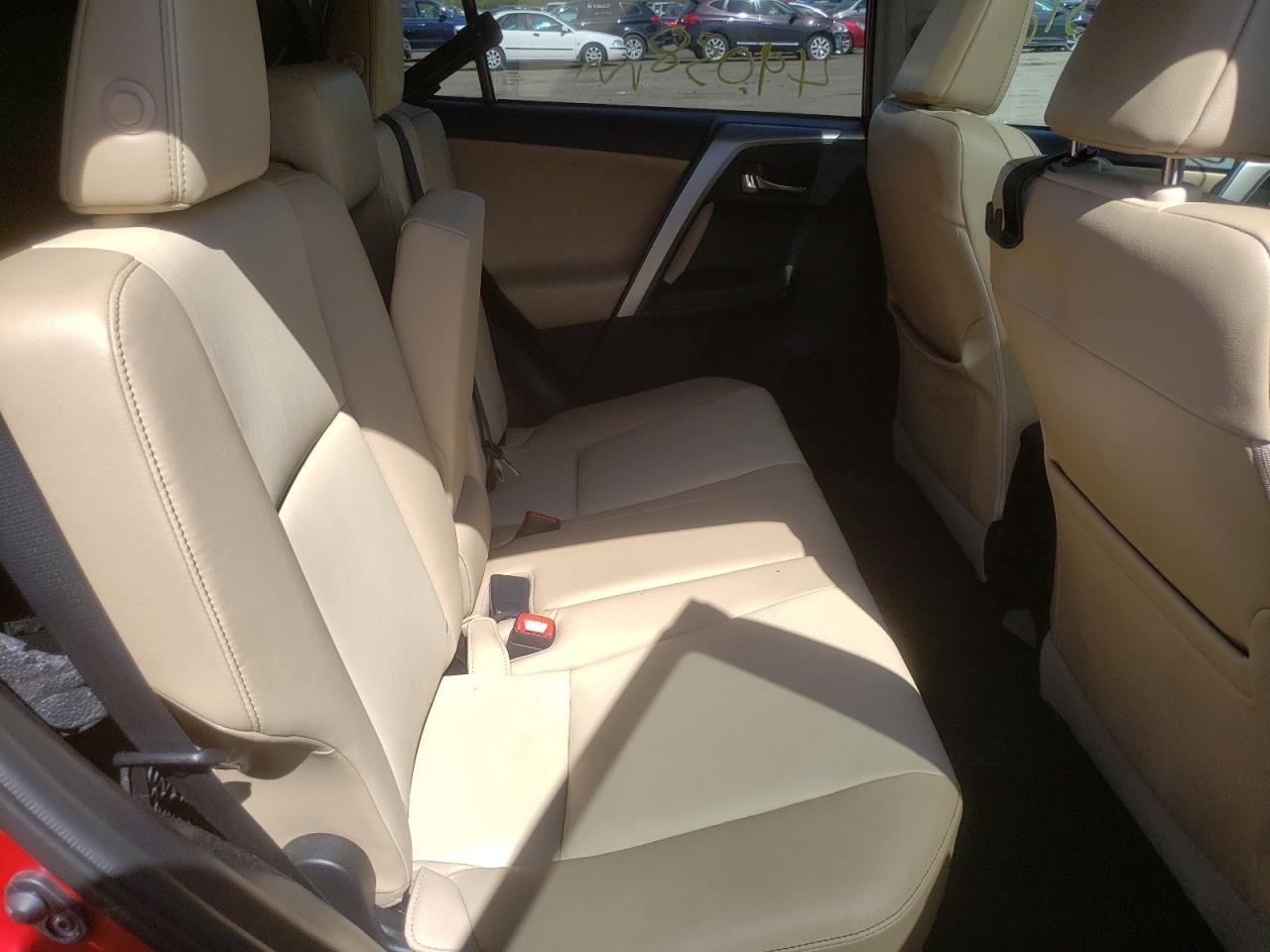 Photo 6 from auction – 2014 TOYOTA RAV4 LIMIT with VIN 2T3YFREV6EW080319