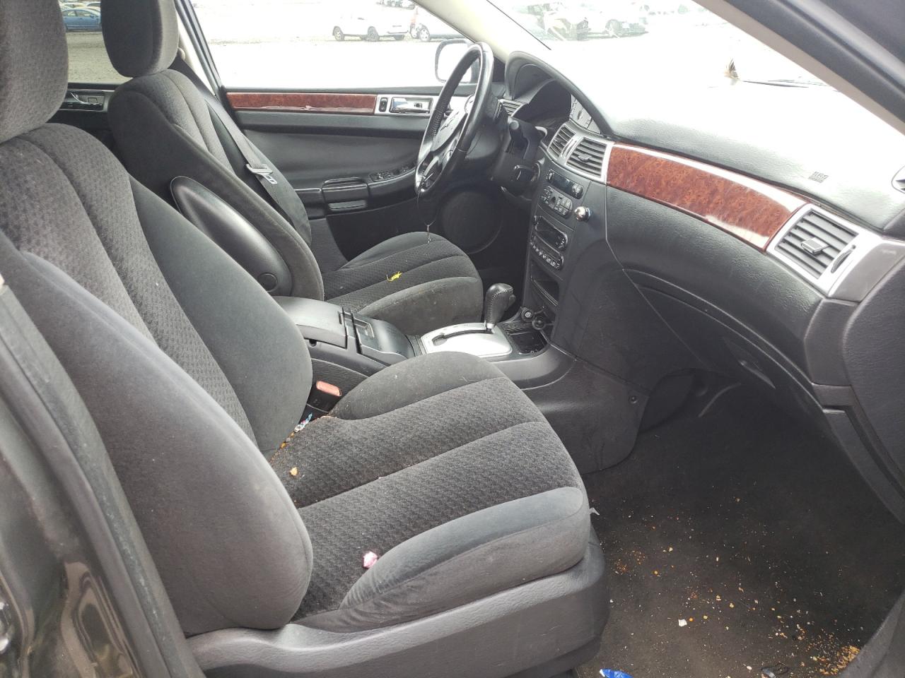 Photo 5 from auction – 2004 CHRYSLER PACIFICA with VIN 2C4GM68404R551215