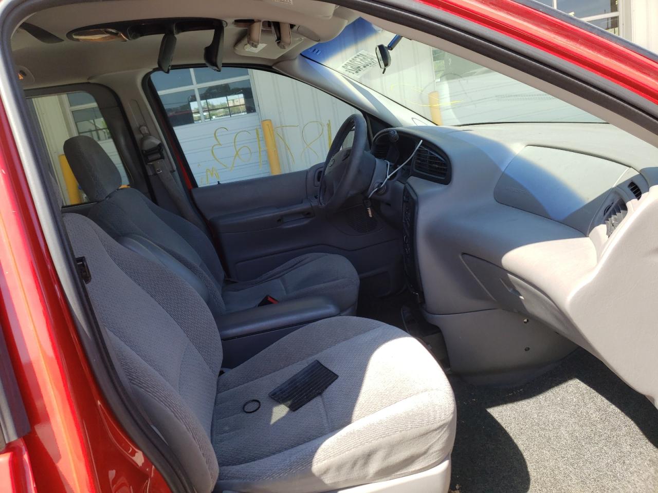 Photo 5 from auction – 2003 FORD WINDSTAR S with VIN 2FMZA57433BB11506