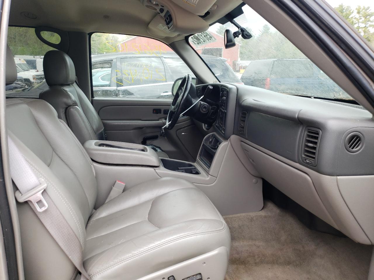 Photo 5 from auction – 2015 CHEVROLET SUBURBAN with VIN 1GNFK16Z75J126185
