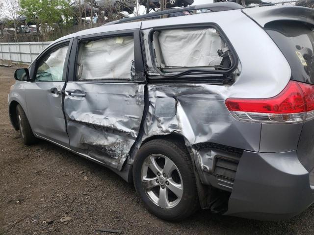 Photo 9 from auction – 2013 TOYOTA SIENNA LE with VIN 5TDKK3DC2DS376775
