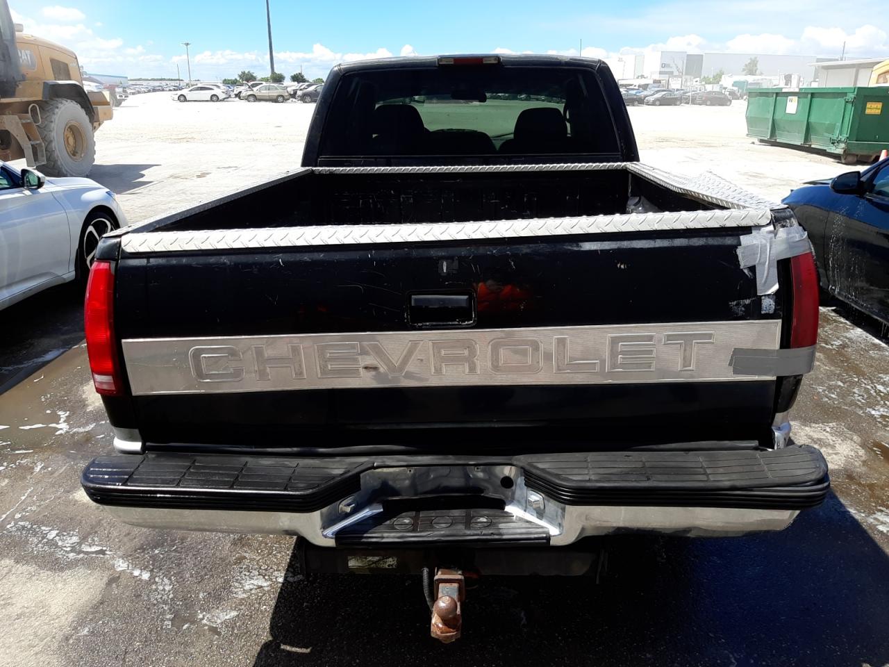 Photo 9 from auction – 1996 CHEVROLET GMT-400 C1 with VIN 2GCEC19R2T1196472