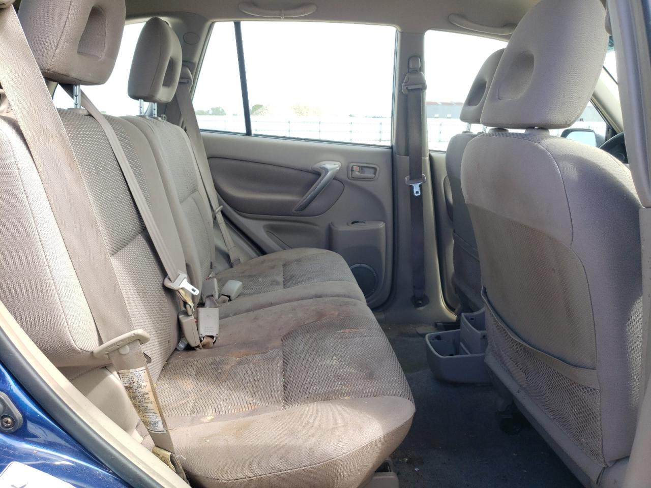 Photo 6 from auction – 2004 TOYOTA RAV4 with VIN JTEGD20V340028404