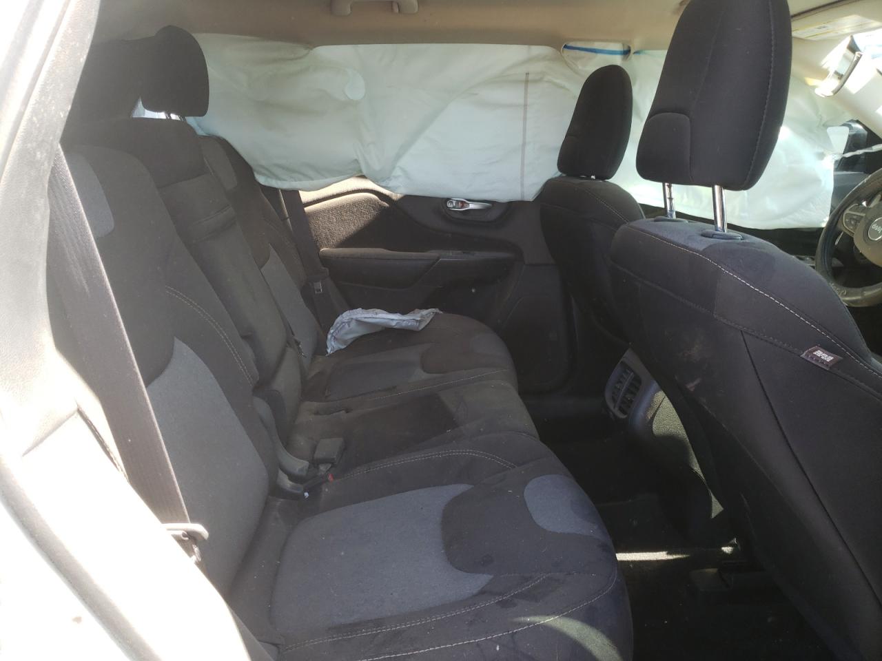 Photo 6 from auction – 2016 JEEP CHEROKEE S with VIN 1C4PJLAB2GW207185