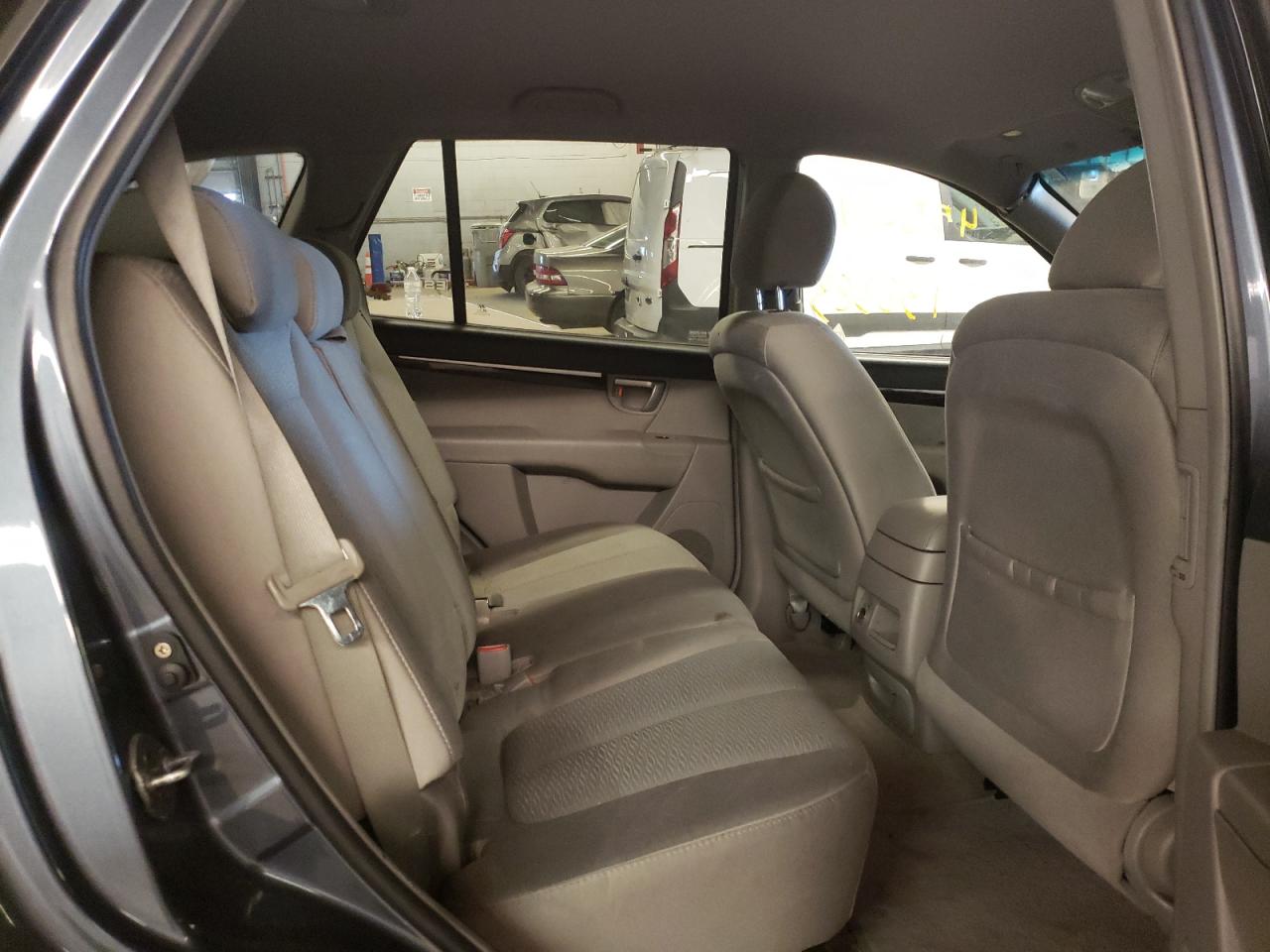 Photo 6 from auction – 2007 HYUNDAI SANTA FE G with VIN 5NMSG13D17H100434