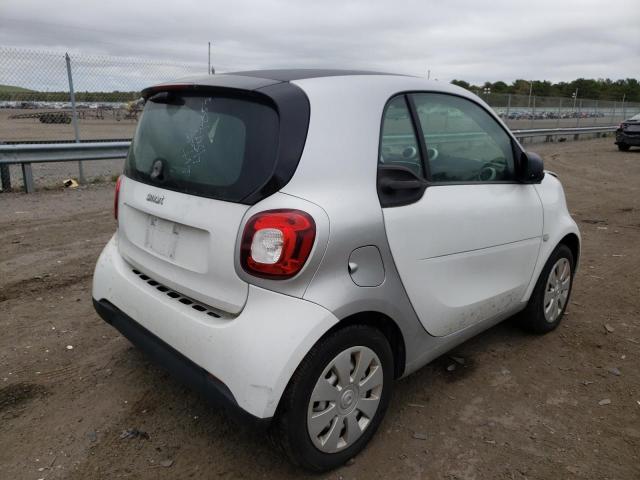 Photo 4 from auction – 2016 SMART FORTWO with VIN WMEFJ5DA6GK124281