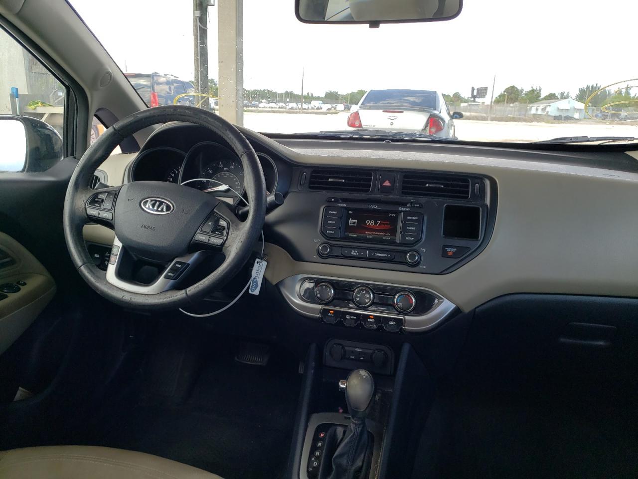 Photo 9 from auction – 2013 KIA RIO EX with VIN KNADN4A38D6128683