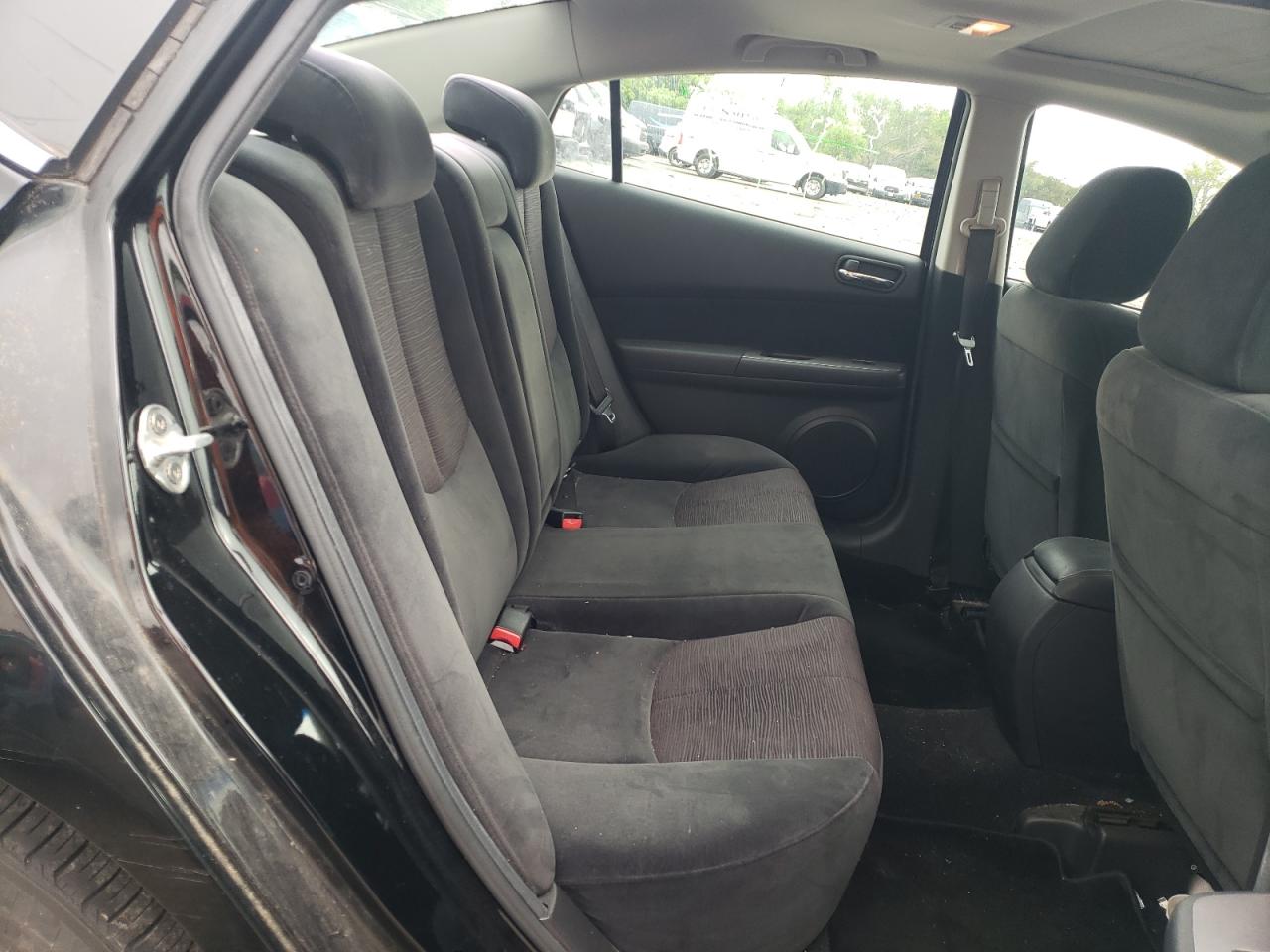 Photo 18 from auction – 2010 MAZDA 6 I with VIN 1YVHZ8CH4A5M00540