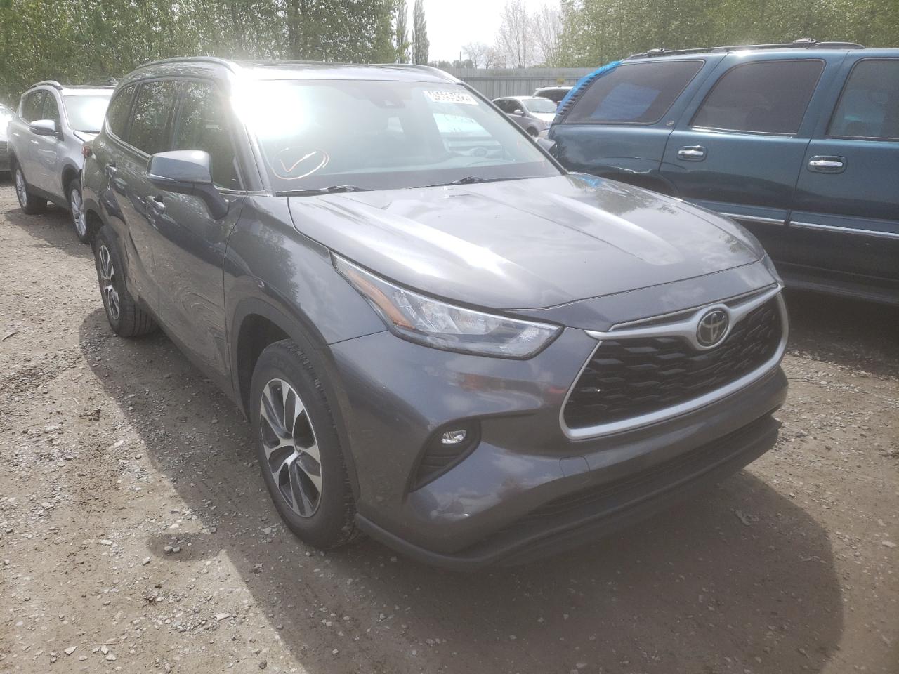 TOYOTA HIGHLANDER 2020 with VIN 5TDGZRAH3LS006079 - Photo from auction