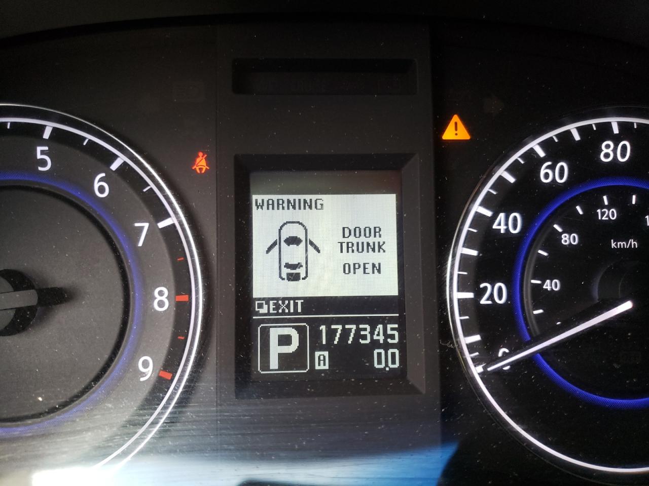 Photo 8 from auction – 2011 INFINITI G25 with VIN JN1DV6AR1BM653177
