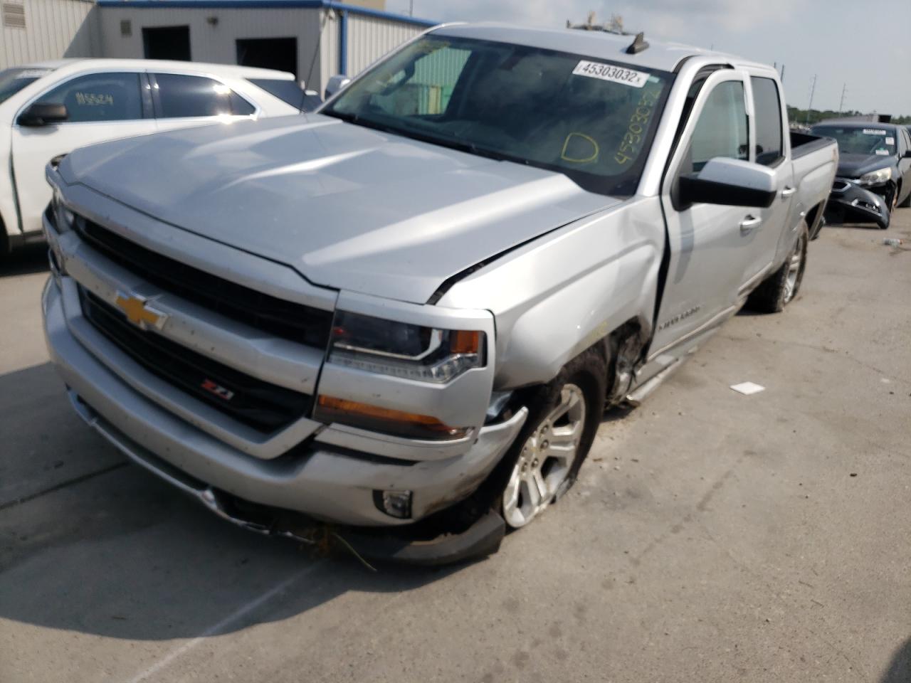 Photo 2 from auction – 2017 CHEVROLET SILVERADO with VIN 3GCUKREC2HG489009