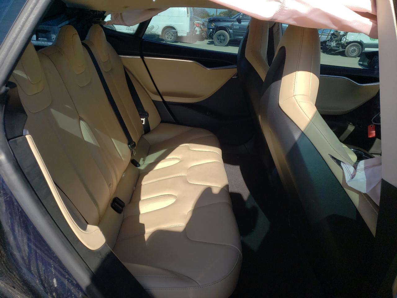 Photo 6 from auction – 2014 TESLA MODEL S with VIN 5YJSA1S15EFP30612