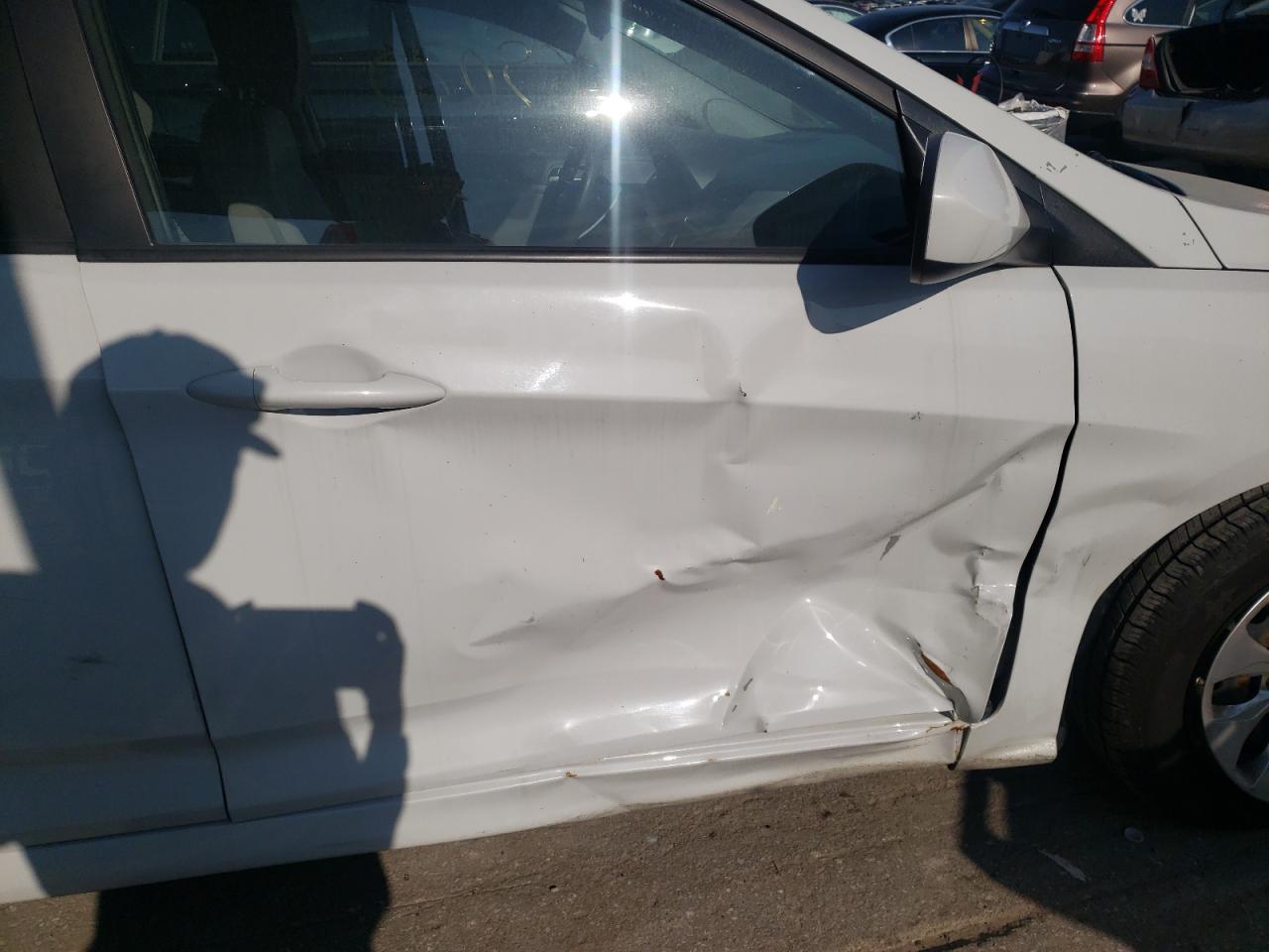 Photo 9 from auction – 2017 HYUNDAI ACCENT SE with VIN KMHCT4AE4HU362404