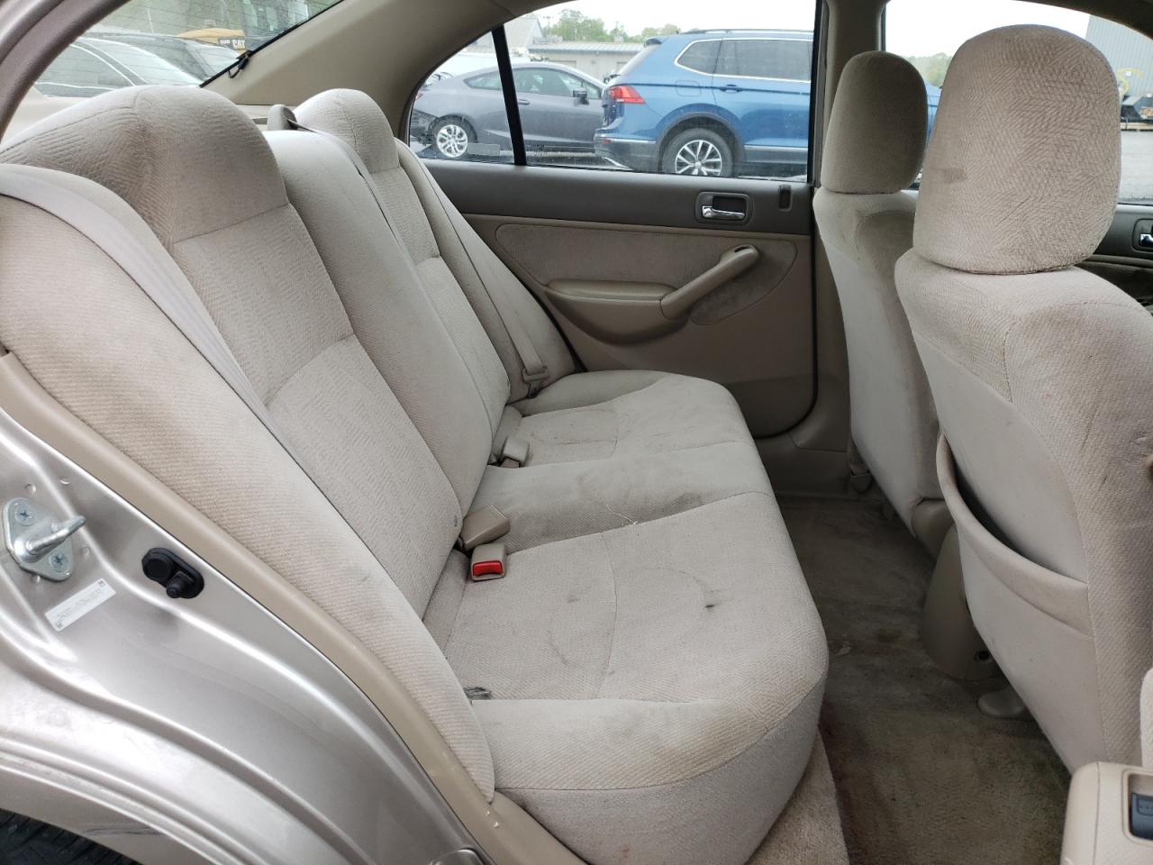 Photo 16 from auction – 2002 HONDA CIVIC LX with VIN 2HGES165X2H600890