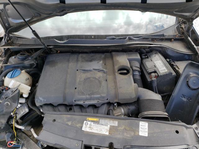 Photo 7 from auction – 2014 VOLKSWAGEN GOLF with VIN WVWDB7AJ1EW004039