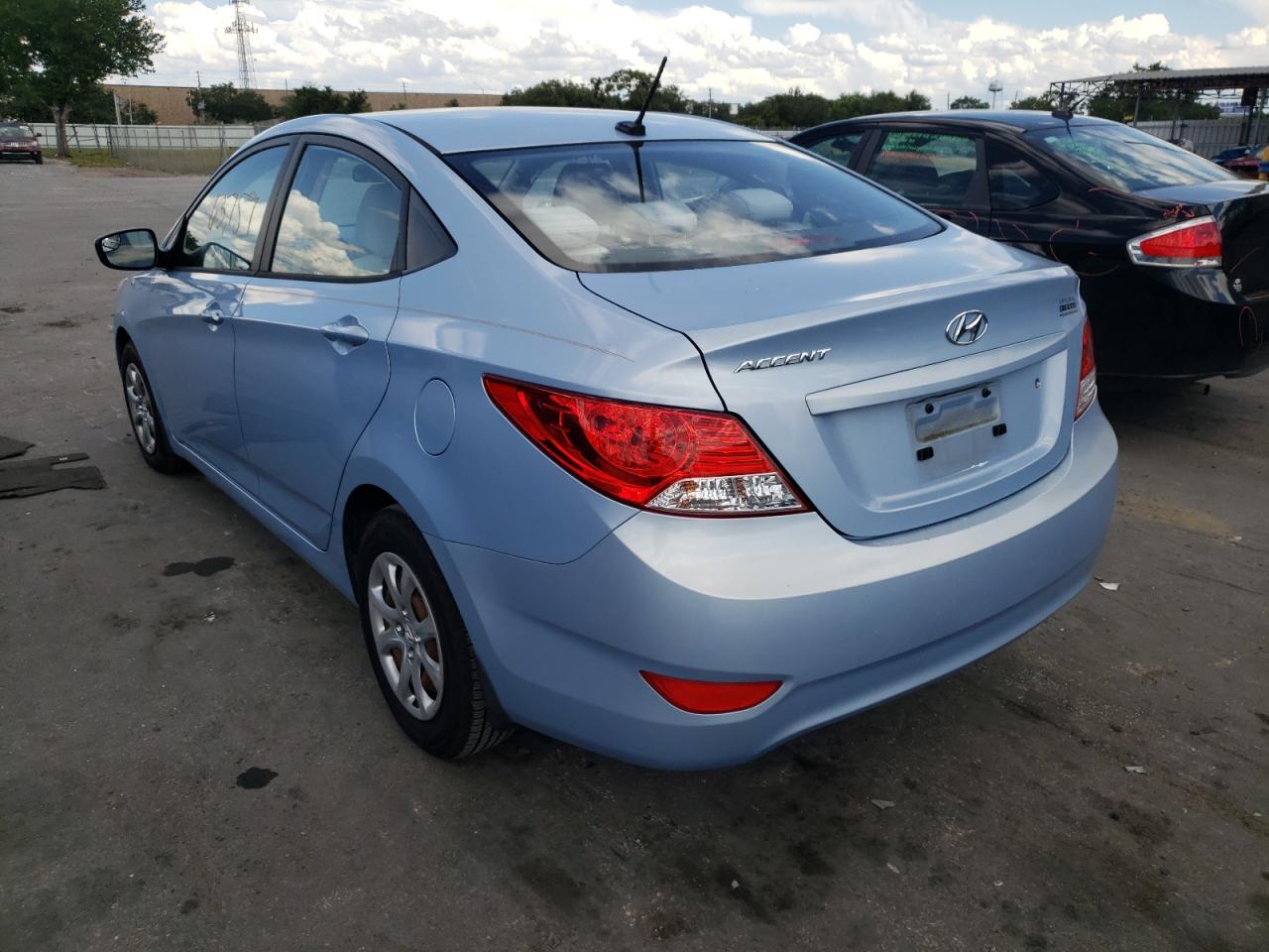 Photo 3 from auction – 2014 HYUNDAI ACCENT GLS with VIN KMHCT4AE8EU723354