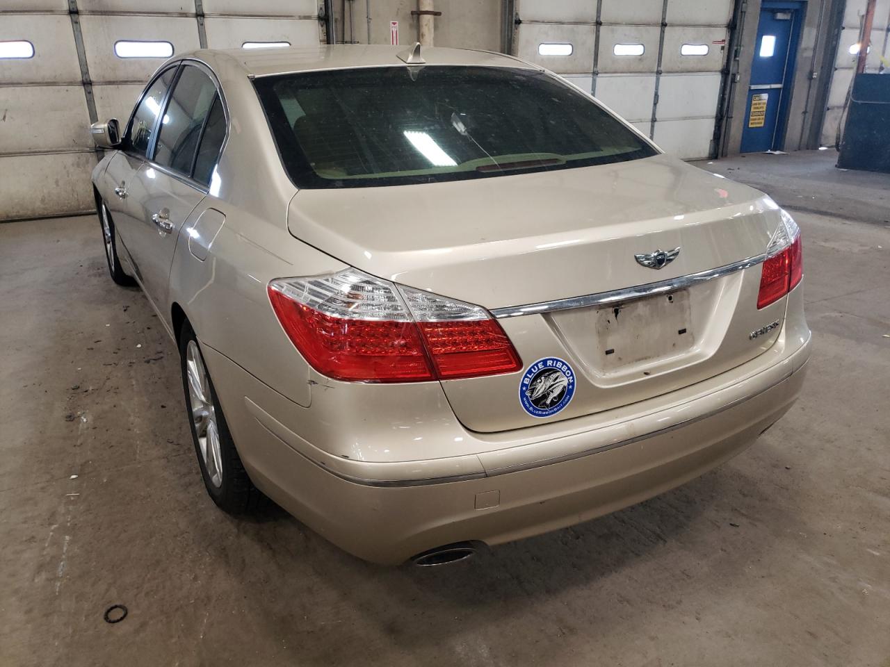Photo 3 from auction – 2009 HYUNDAI GENESIS 3. with VIN KMHGC46E89U026251