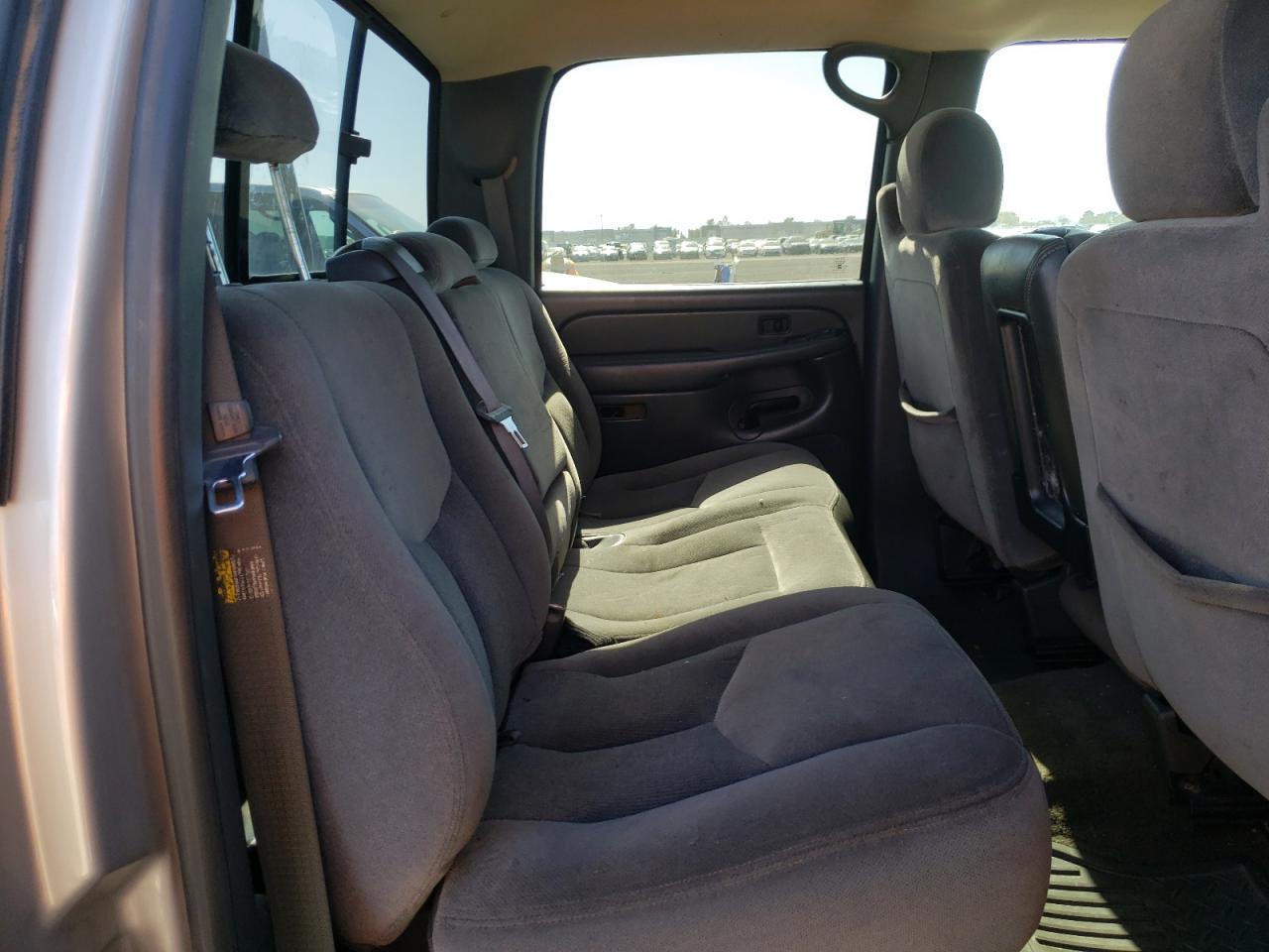 Photo 6 from auction – 2005 GMC NEW SIERRA with VIN 2GTEK13T351295747
