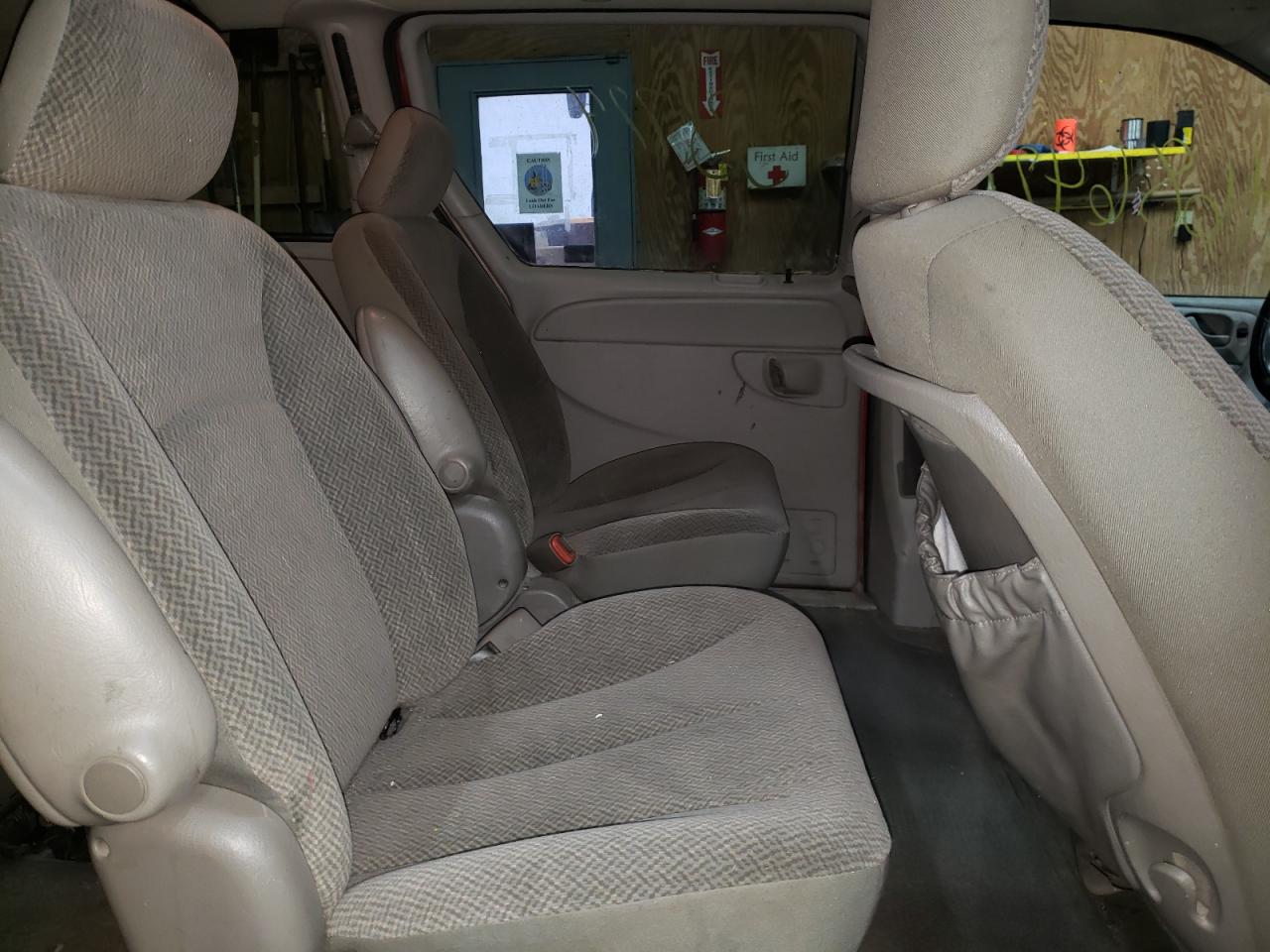 Photo 6 from auction – 2005 DODGE CARAVAN SX with VIN 1D4GP45RX5B101599