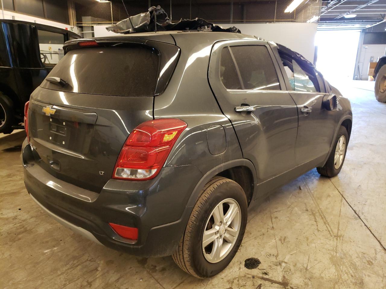 Photo 4 from auction – 2018 CHEVROLET TRAX 1LT with VIN KL7CJPSB1JB715566