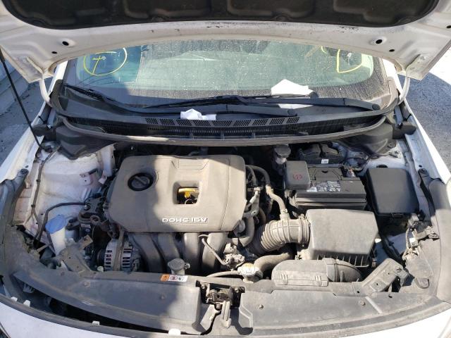 Photo 7 from auction – 2017 KIA FORTE LX with VIN 3KPFK4A70HE032263