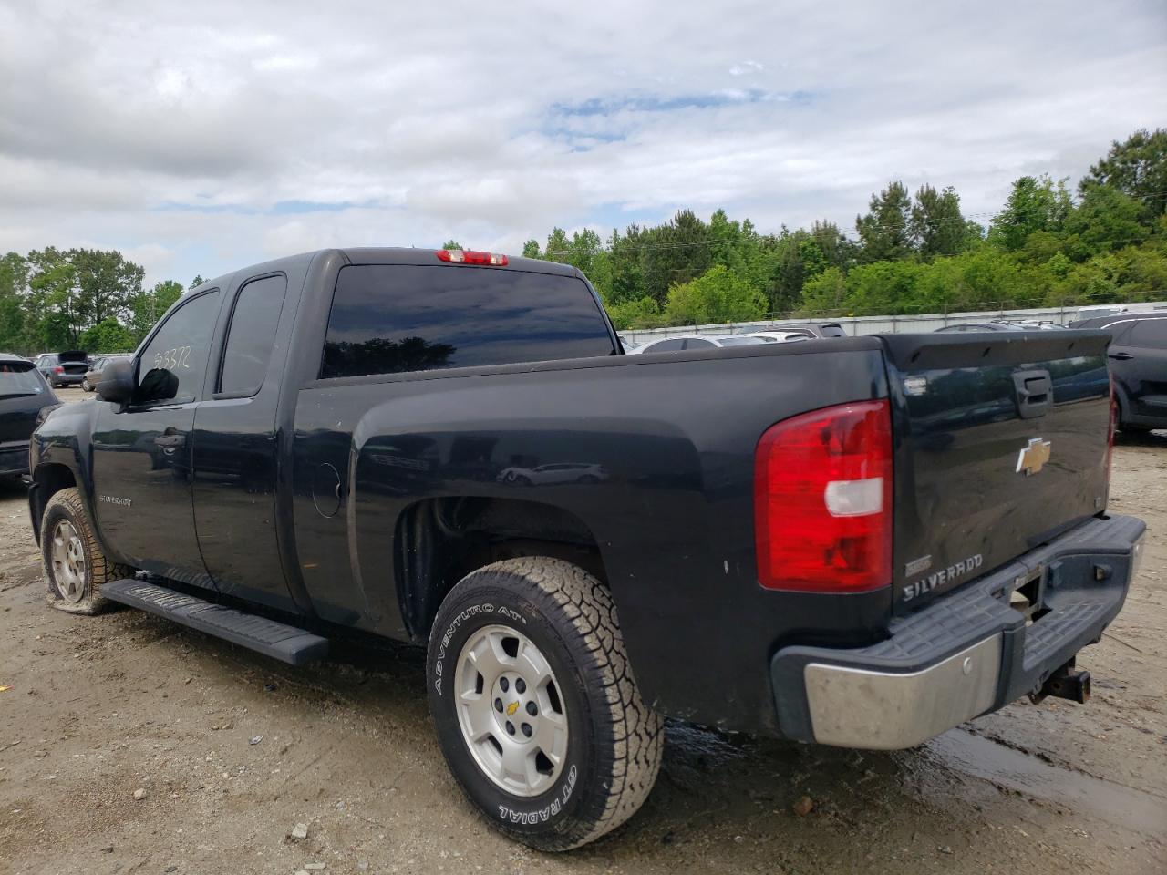 Photo 3 from auction – 2010 CHEVROLET SILVERADO with VIN 1GCSCSE01AZ128300