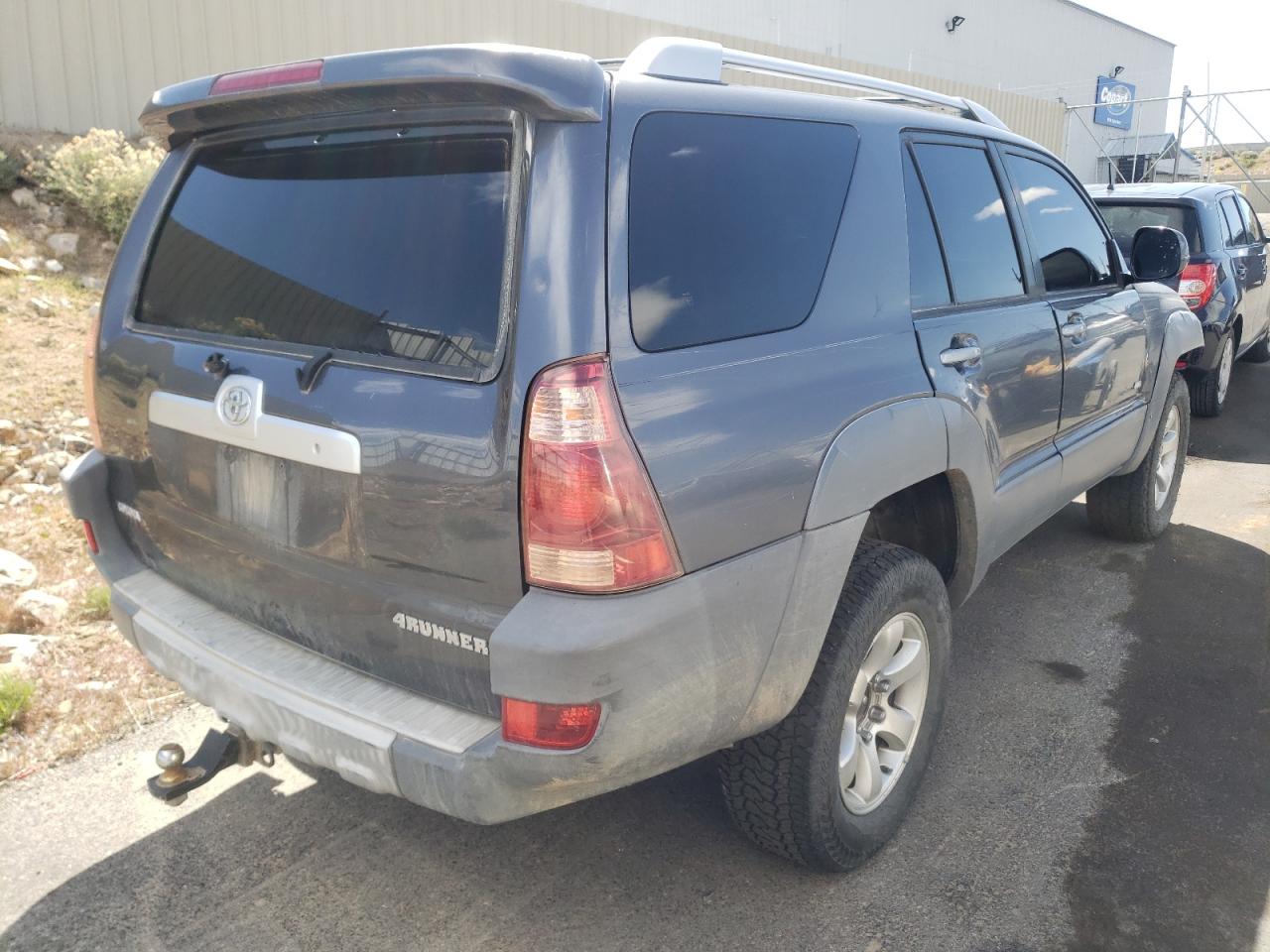 Photo 4 from auction – 2003 TOYOTA 4RUNNER SR with VIN JTEBT14R830006479