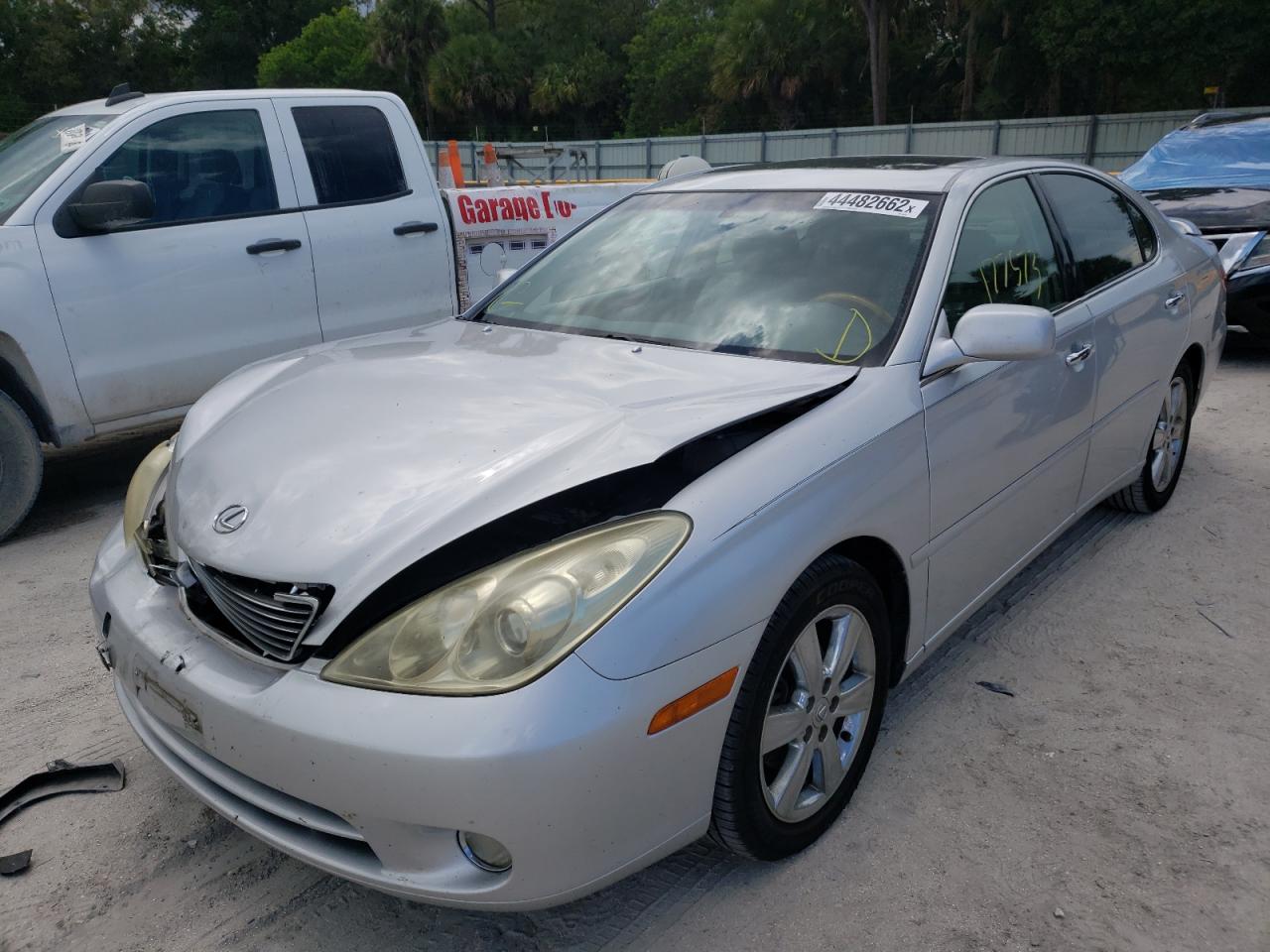 Photo 2 from auction – 2005 LEXUS ES 330 with VIN JTHBA30GX55092473