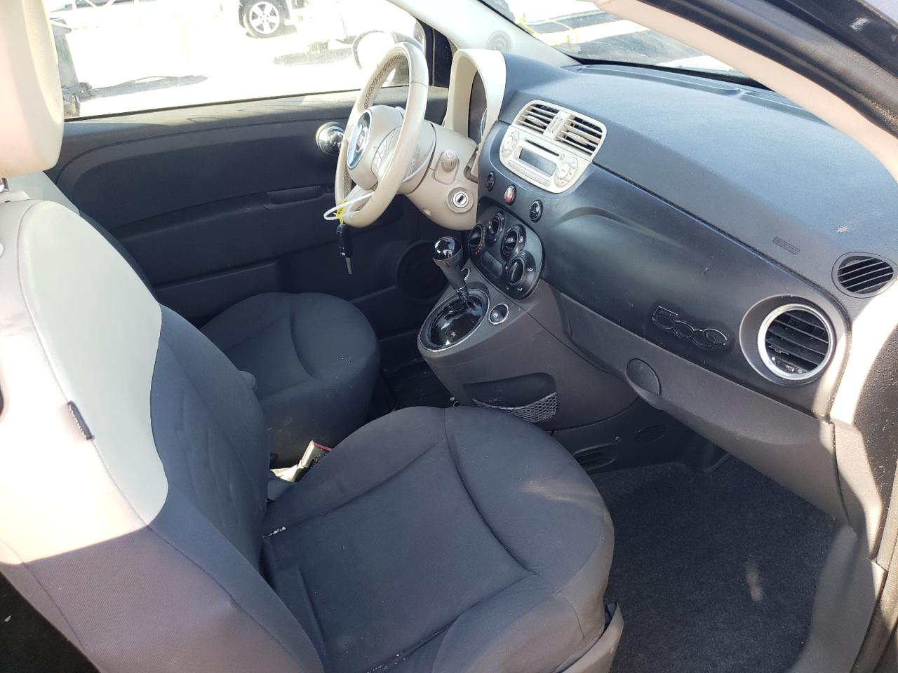 Photo 5 from auction – 2013 FIAT 500 POP with VIN 3C3CFFAR1DT738950