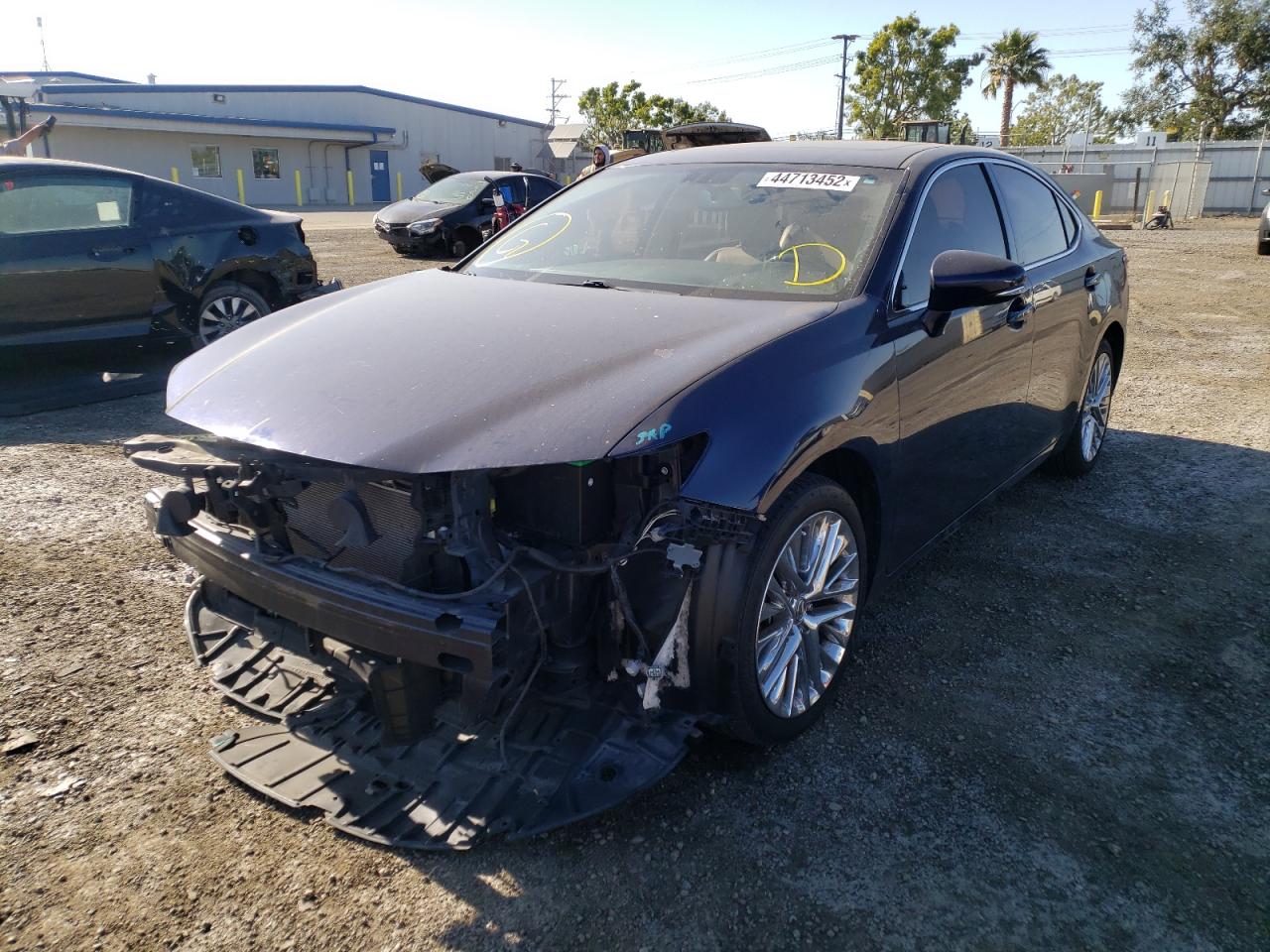 Photo 2 from auction – 2013 LEXUS ES 350 with VIN JTHBK1GG3D2057636