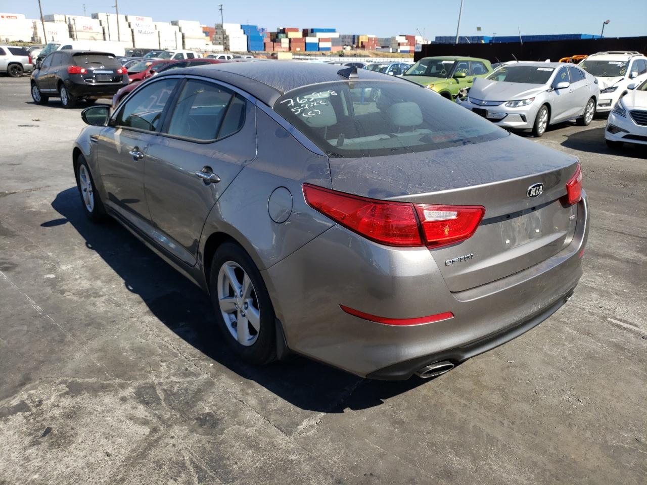 Photo 3 from auction – 2015 KIA OPTIMA LX with VIN 5XXGM4A75FG424402