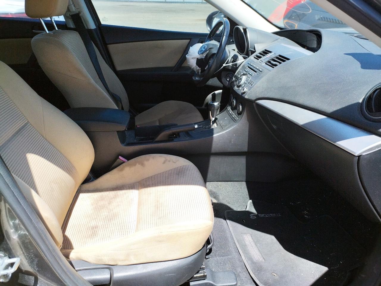 Photo 5 from auction – 2013 MAZDA 3 I with VIN JM1BL1VP8D1734820