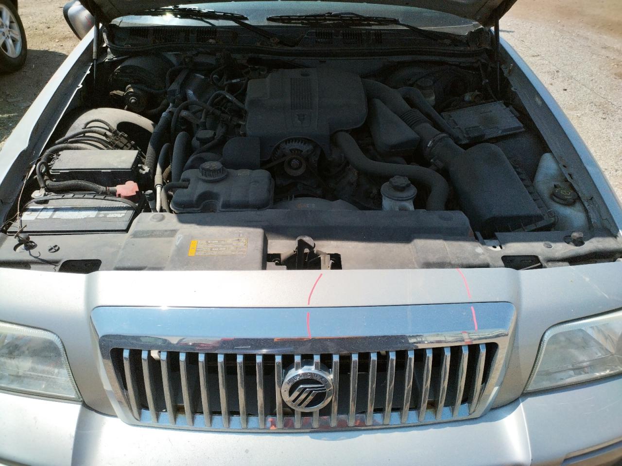 Photo 7 from auction – 2010 MERCURY GRAND MARQ with VIN 2MEBM7FV2AX605356
