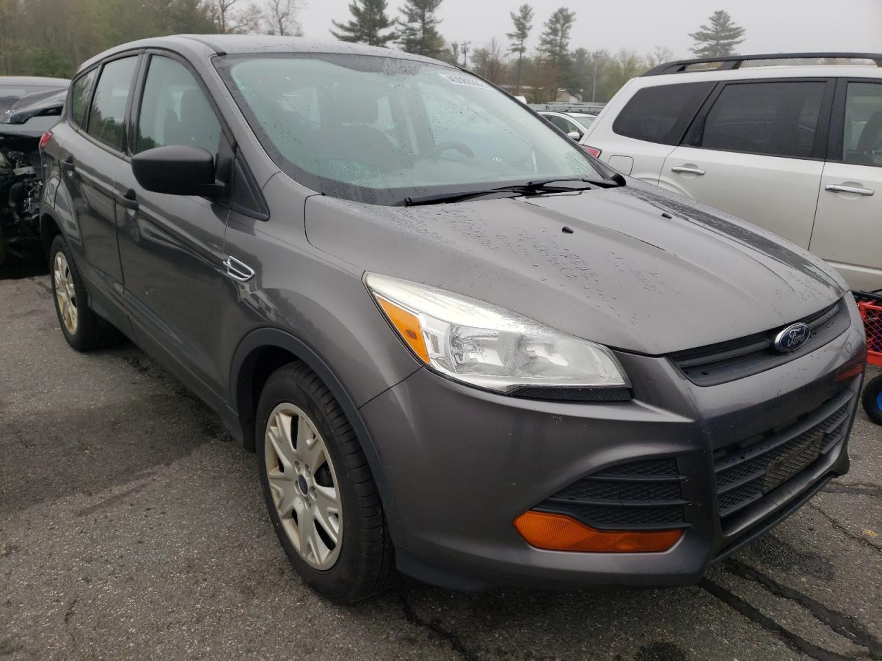FORD ESCAPE S 2014 with VIN 1FMCU0F79EUA73000 - Photo from auction