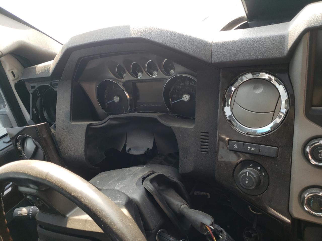 Photo 8 from auction – 2014 FORD F350 SUPER with VIN 1FT8W3BT6EEA25120