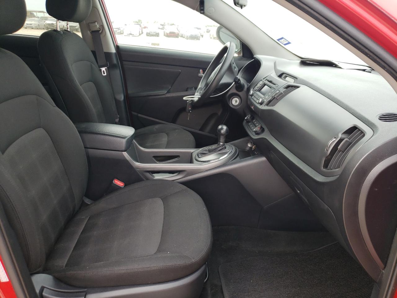 Photo 5 from auction – 2012 KIA SPORTAGE L with VIN KNDPBCA27C7216904