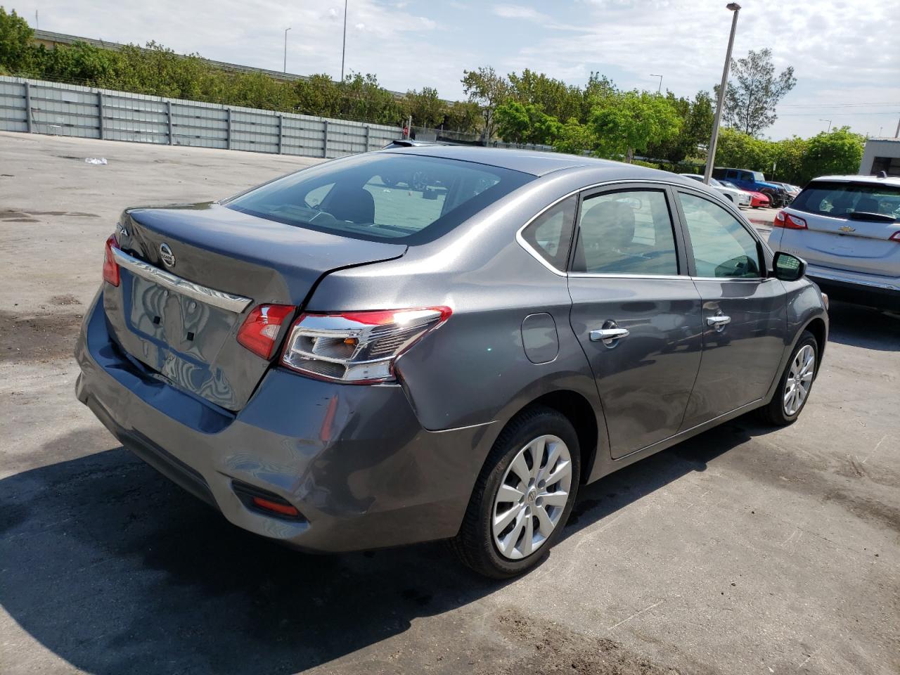 Photo 4 from auction – 2019 NISSAN SENTRA S with VIN 3N1AB7AP2KY360448