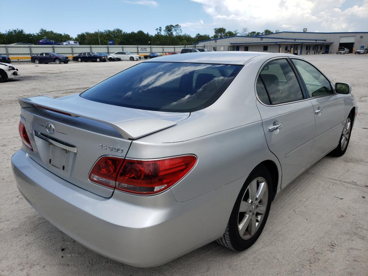 Фото 4 с аукциона – 2005 LEXUS ES 330 с VIN JTHBA30GX55092473