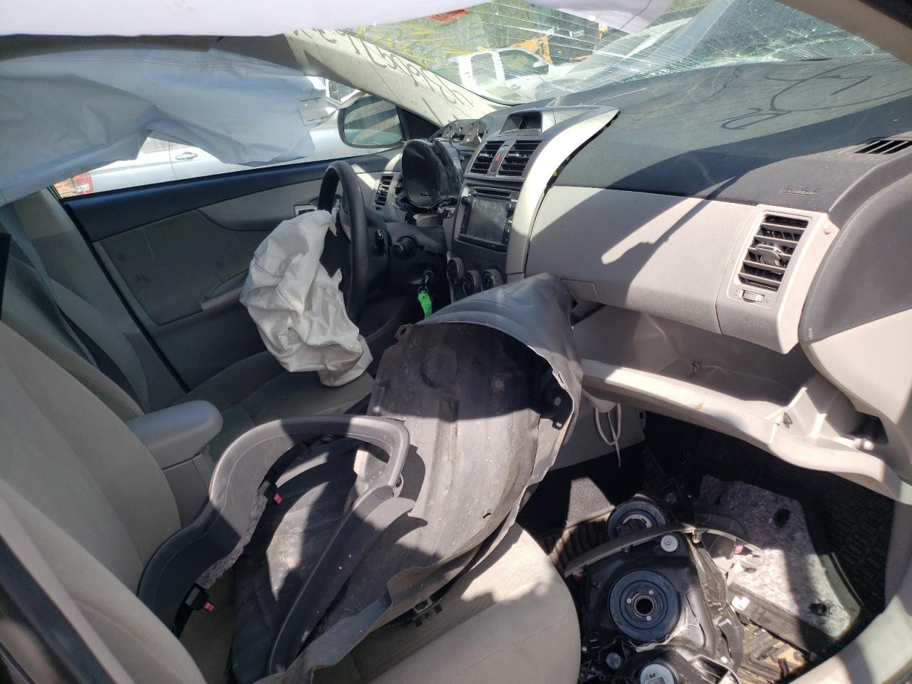 Photo 5 from auction – 2013 TOYOTA COROLLA BA with VIN 2T1BU4EE1DC096175
