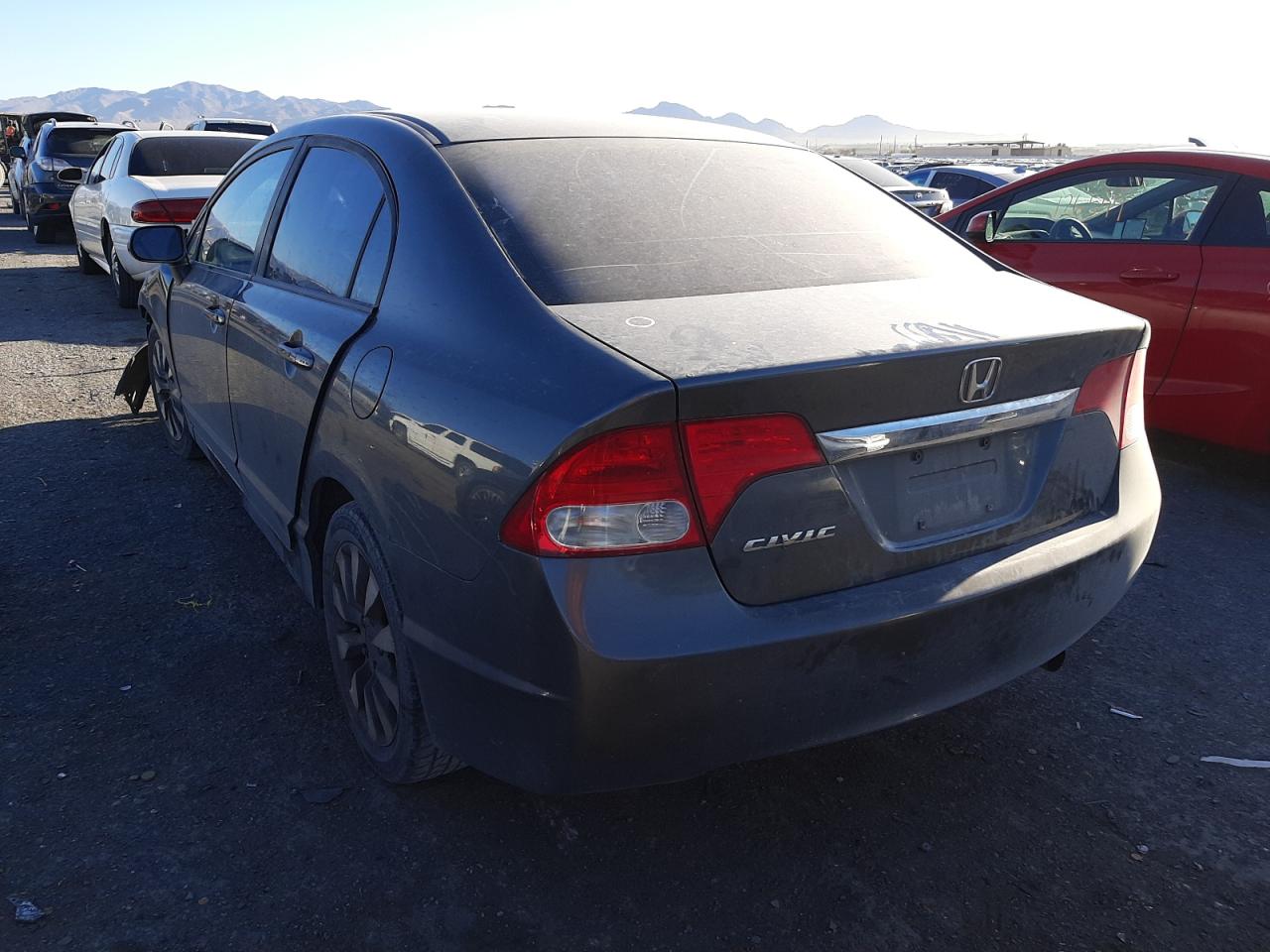Фото 3 с аукциона – 2011 HONDA CIVIC EX с VIN 19XFA1F84BE015590
